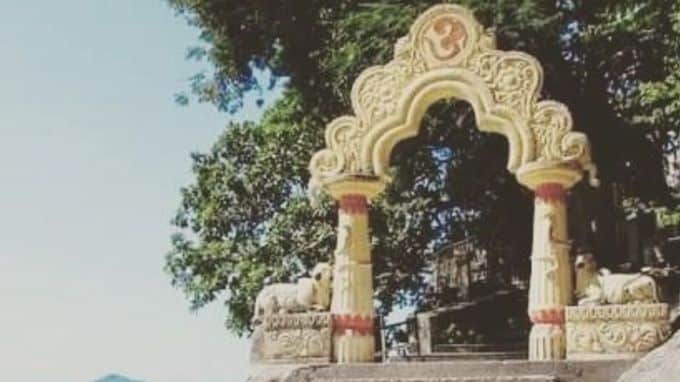 entrance gate of umananda temples of Guwahati